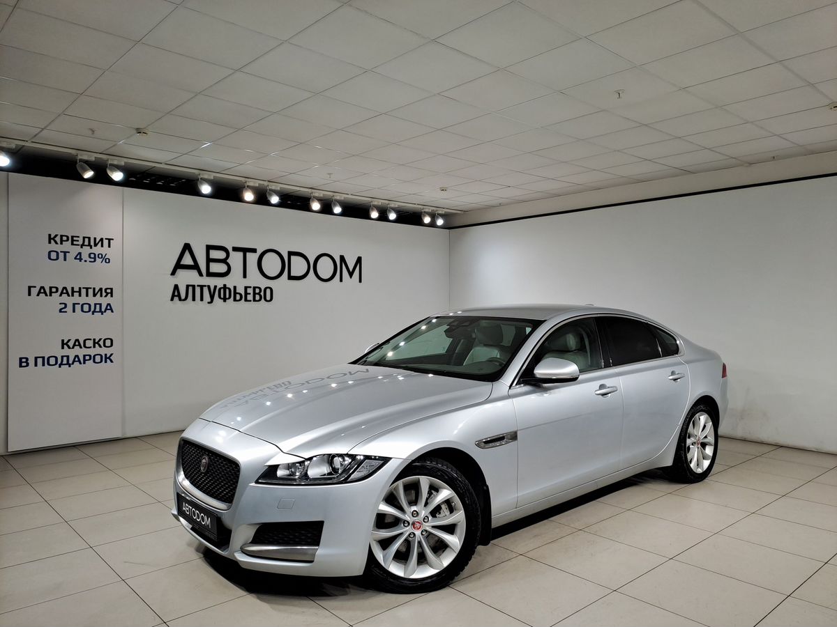 Автомобиль Jaguar XF II поколение 2.0 AT (200 л.с.) Prestige Серый 2017 с пробегом 136 054 км