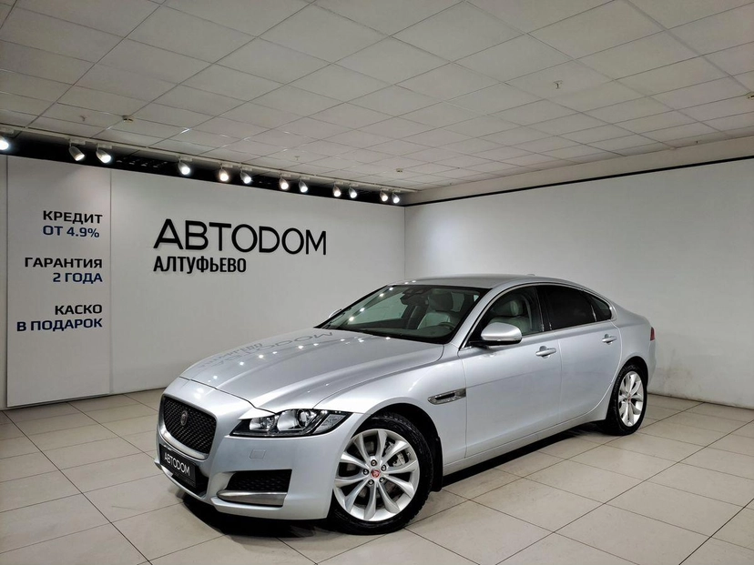 Автомобиль Jaguar XF II поколение 2.0 AT (200 л.с.) Prestige Серый 2017 с пробегом 136 054 км