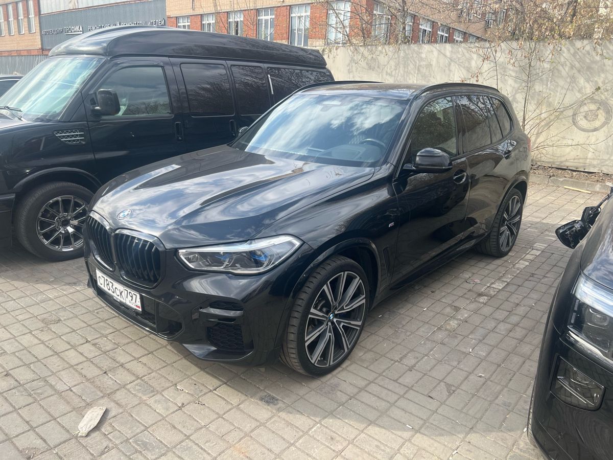 Автомобиль BMW X5 IV поколение (G05) 3.0d AT 4WD (286 л.с.) M Sport Pro Чёрный 2021 с пробегом 122 967 км
