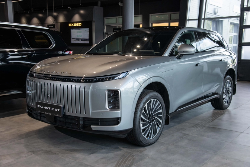 Автомобиль EXEED EXLANTIX ET I поколение 1.5hyb AT 4WD (469 л.с.) Top Серый 2025