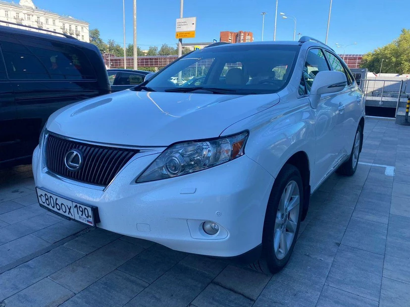 Lexus RX III поколение 2.7 AT (188 л.с.) Prestige Белый 2011 с пробегом 150 000 км