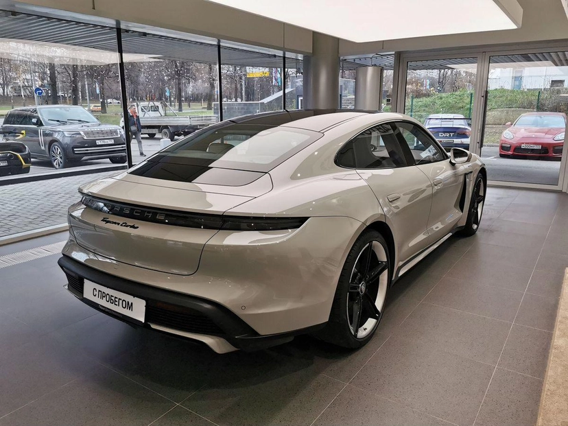 Автомобиль Porsche Taycan I поколение Turbo Electro AT 4WD (500 кВт) Turbo Серый 2021 с пробегом 12 785 км