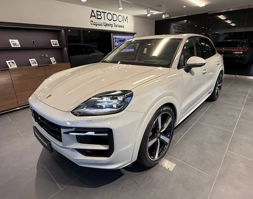 Автомобиль Porsche Cayenne III [рестайлинг] 3.0 AT 4WD (353 л.с.) Base Серый  