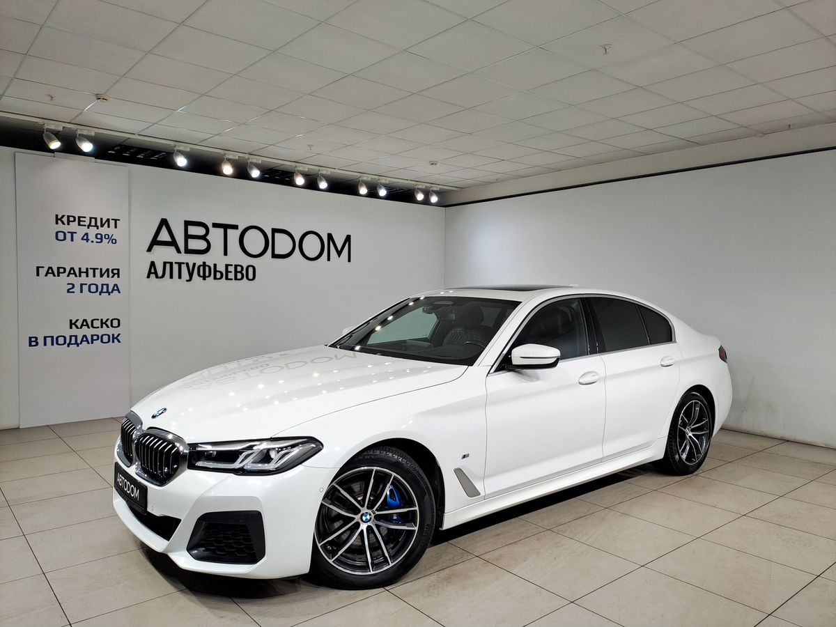 Автомобиль BMW 5 серии VII (G30/G31) [рестайлинг] 520 2.0d AT 4WD (190 л.с.) M Sport Pure Белый 2022 с пробегом 32 886 км