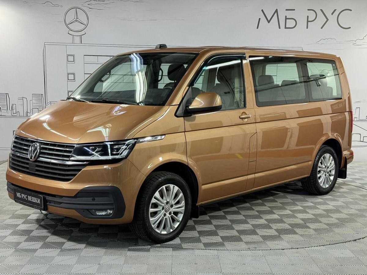 Автомобиль Volkswagen Multivan IV (T6) [рестайлинг] 2.0d AMT 4WD (199 л.с.) Comfortline Оранжевый 2020 с пробегом 118 000 км