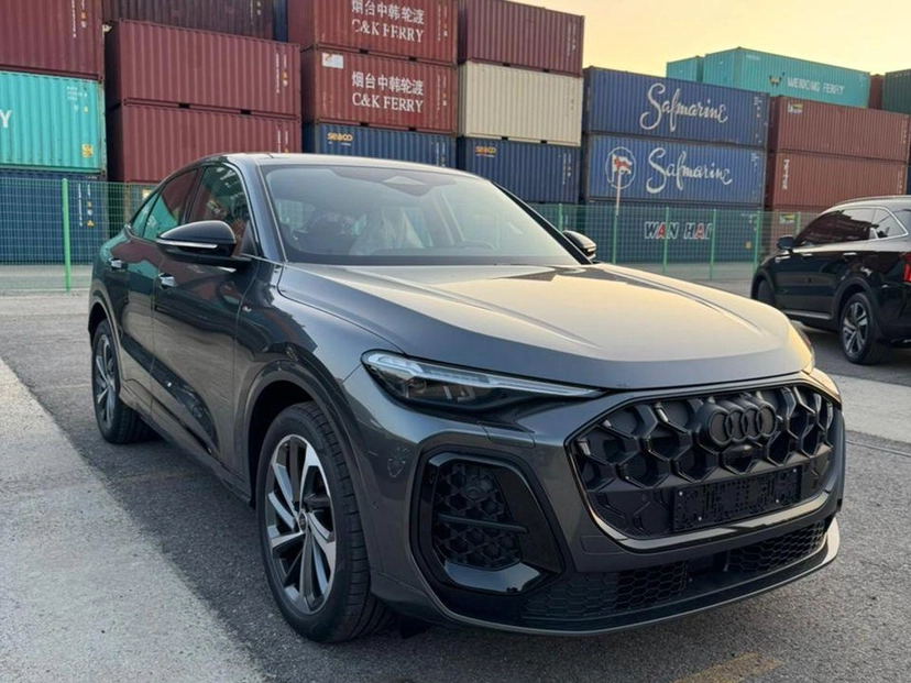 Автомобиль Audi Q5 Sportback II поколение 2.0 AMT 4WD (204 л.с.) Edition One Серый 2025