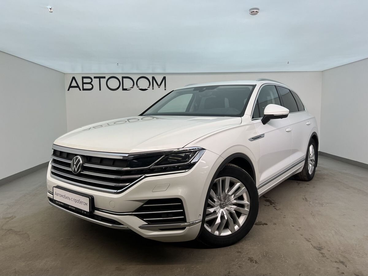 Автомобиль Volkswagen Touareg III поколение 3.0d AT 4WD (249 л.с.) Base Белый 2021 с пробегом 105 000 км