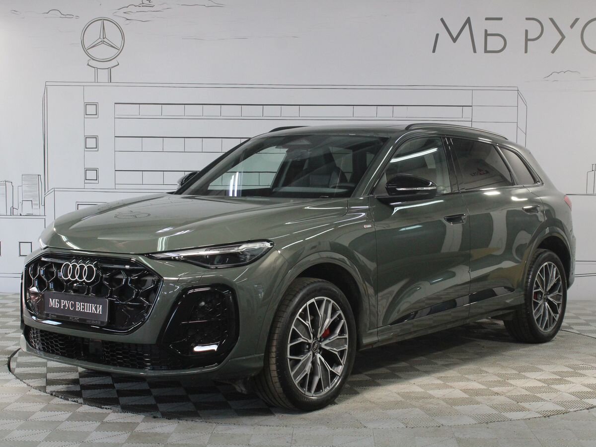 Автомобиль Audi Q5 III поколение 2.0 AMT 4WD (204 л.с.) Exclusive Зелёный 2026 с пробегом 25 км