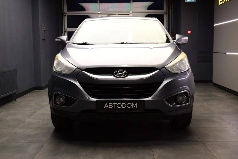 Автомобиль Hyundai ix35 I поколение 2.0 AT 4WD (150 л.с.) Base Серый 2012 с пробегом 240 000 км