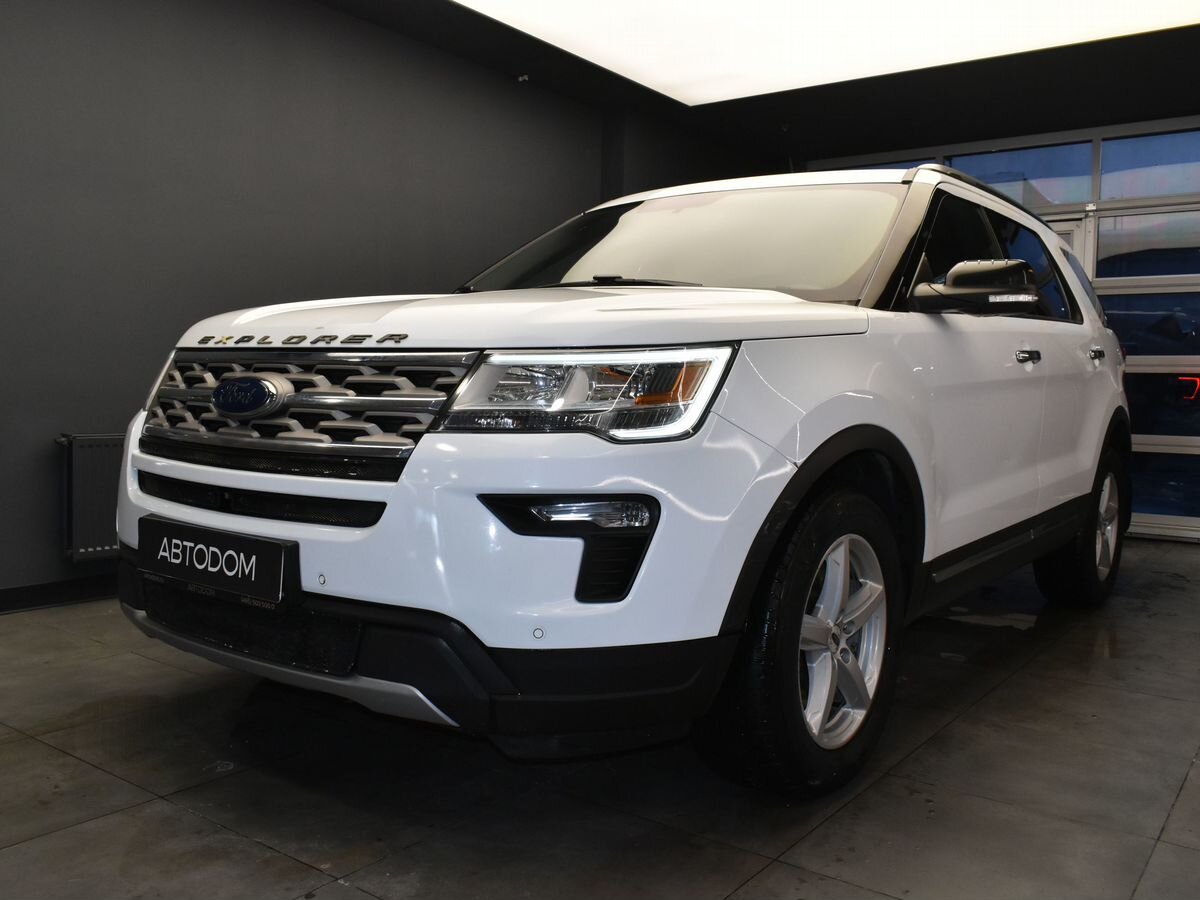 Автомобиль Ford Explorer V [рестайлинг] 3.5 AT 4WD (249 л.с.) Limited Белый 2018 с пробегом 107 253 км