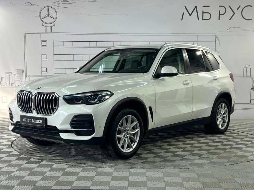 Автомобиль BMW X5 IV поколение (G05) 2.0d AT 4WD (231 л.с.) Business Белый 2022 с пробегом 35 000 км
