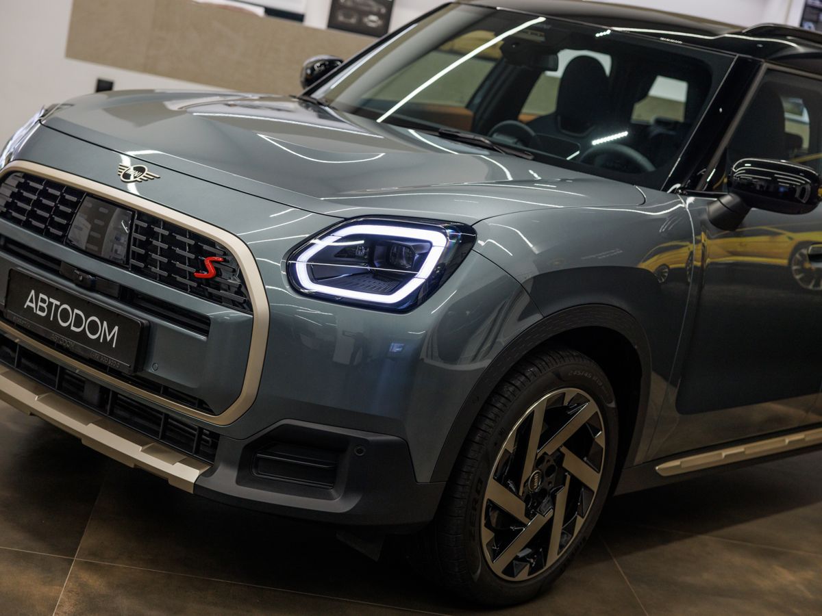 MINI Countryman III поколение (U25) S 2.0 AMT 4WD (218 л.с.) Favoured Trim Серый 2024 с пробегом 4 929 км