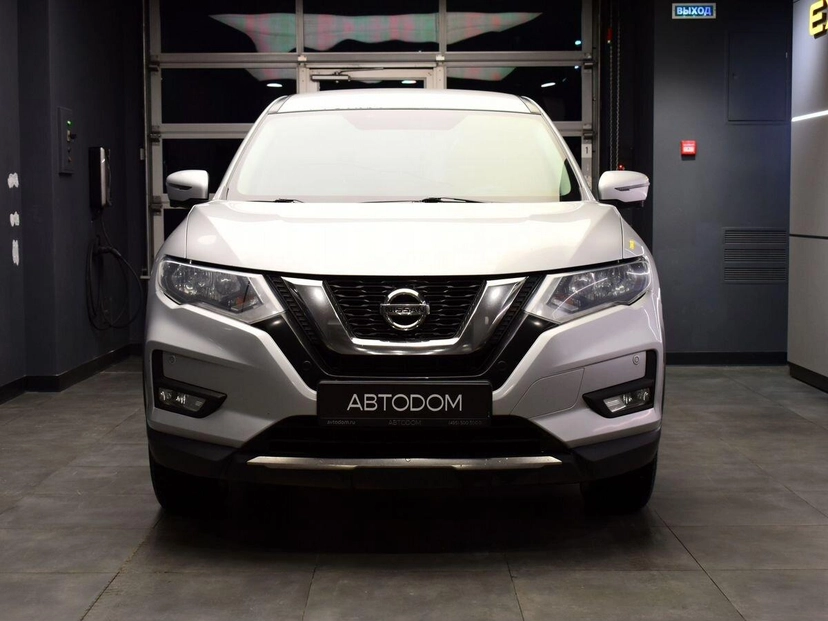 Автомобиль Nissan X-Trail III поколение (T32) 2.0 CVT 4WD (144 л.с.) SE+ Серебристый 2019 с пробегом 174 088 км