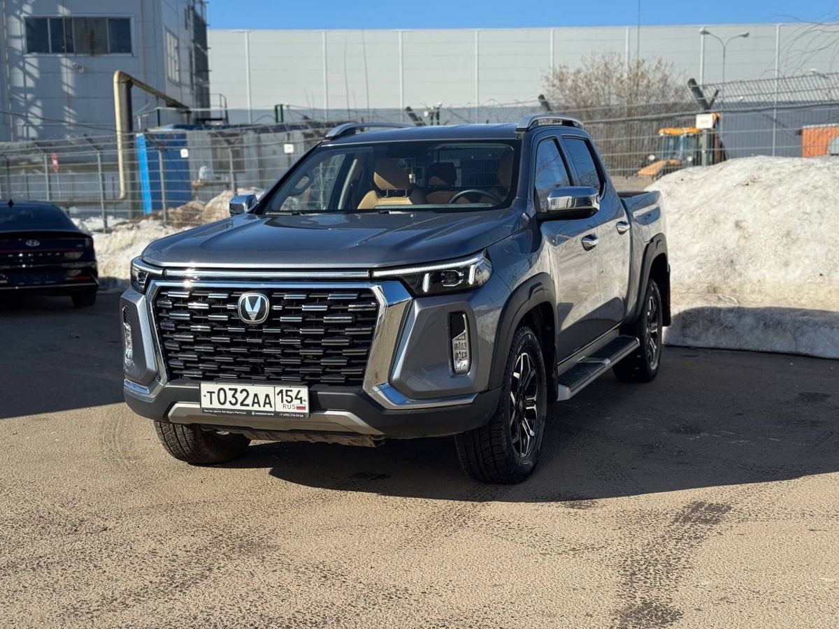 Автомобиль Changan Hunter Plus I поколение 2.0 AT 4WD (226 л.с.) Luxe Серый 2024 с пробегом 37 000 км