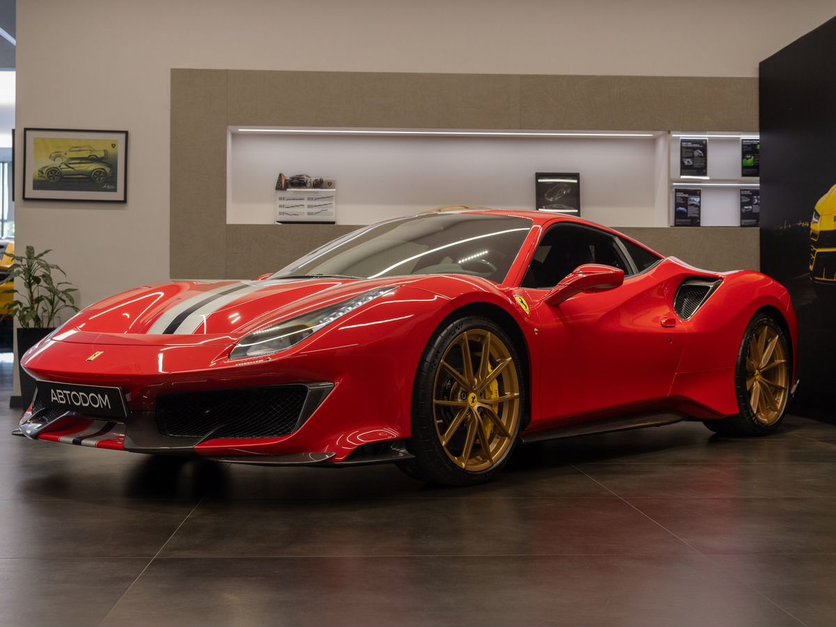 Ferrari 488 I поколение 3.9 AMT (720 л.с.) Individual Красный 2018 с пробегом 80 км