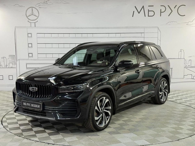 Автомобиль Geely Monjaro I поколение 2.0 AT 4WD (238 л.с.) Flagship Чёрный 2023 с пробегом 36 000 км