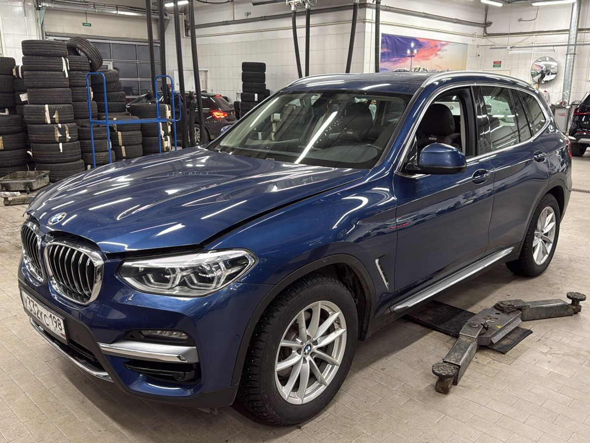 Автомобиль BMW X3 III поколение (G01) 2.0 AT 4WD (184 л.с.) Luxury Синий 2020 с пробегом 83 000 км