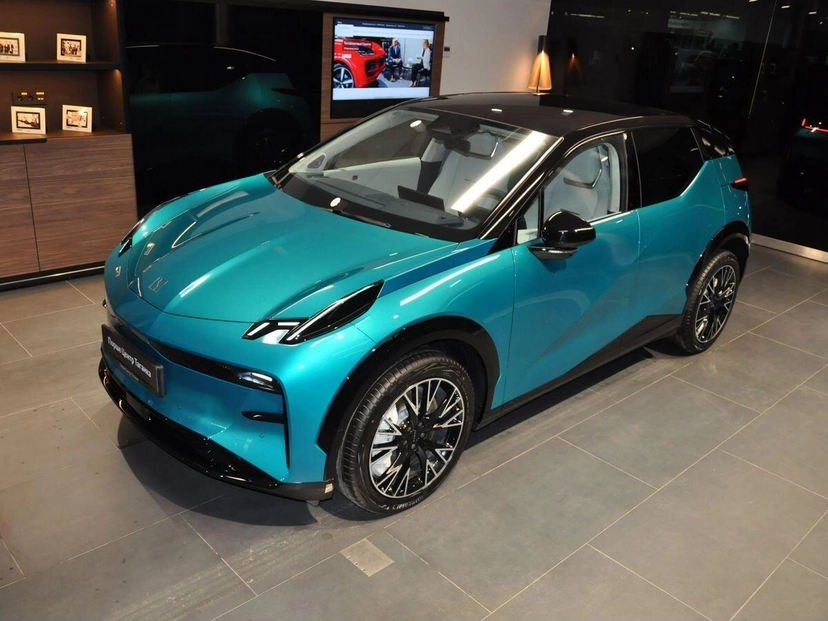 Автомобиль ZEEKR X I поколение Electro AT 4WD (315 кВт) You Голубой 2023 с пробегом 50 км