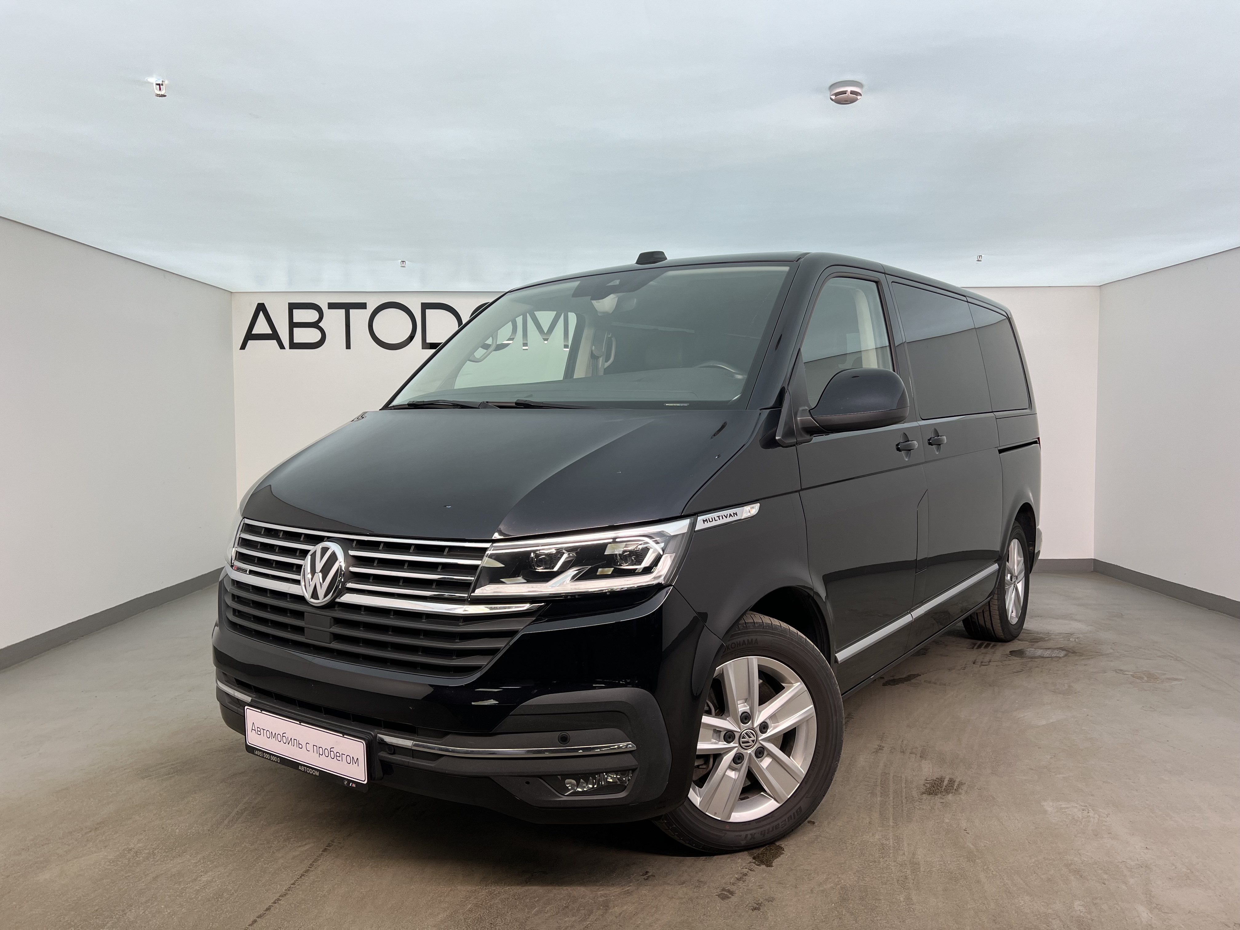 Автомобиль Volkswagen Multivan IV (T6) [рестайлинг] 2.0d AMT 4WD (204 л.с.) Highline Чёрный 2021 с пробегом 85 370 км