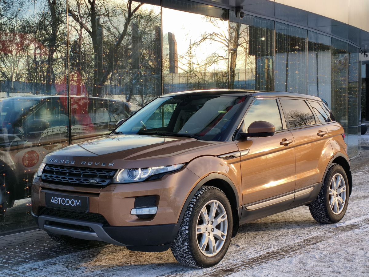 Автомобиль Land Rover Range Rover Evoque I [рестайлинг] 2.2d AT 4WD (150 л.с.) Base Коричневый 2014 с пробегом 102 393 км
