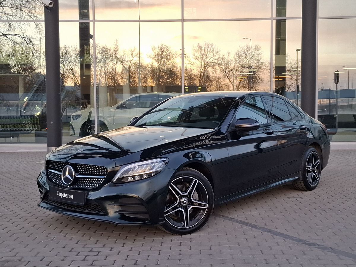 Автомобиль Mercedes-Benz C-Класс IV (W205/S205/C205) [рестайлинг] 180 1.5 AT (150 л.с.) Sport Зелёный 2019 с пробегом 68 142 км