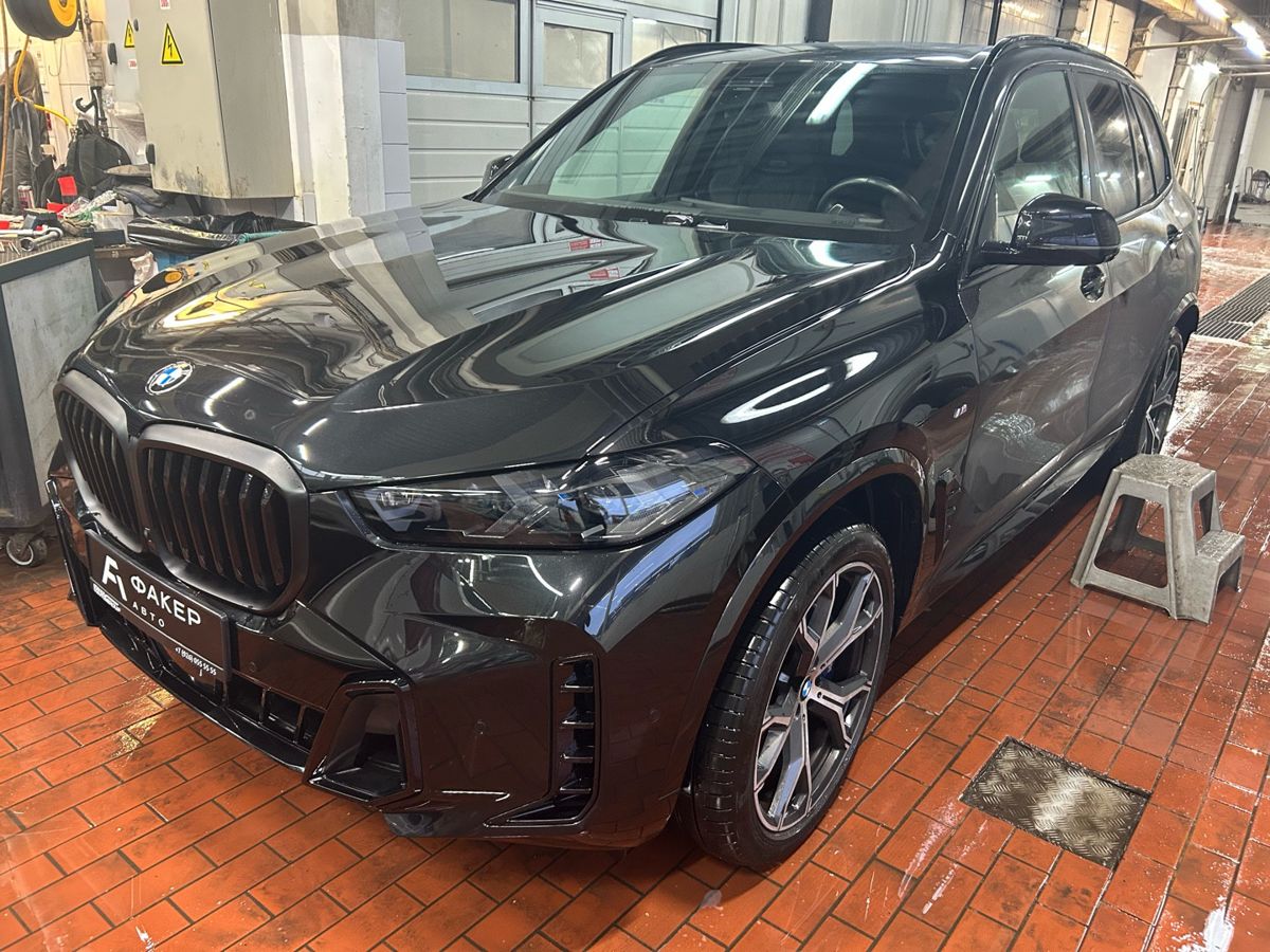 Автомобиль BMW X5 IV (G05) [рестайлинг] 3.0d AT 4WD (352 л.с.) Base Чёрный 2024 с пробегом 17 727 км