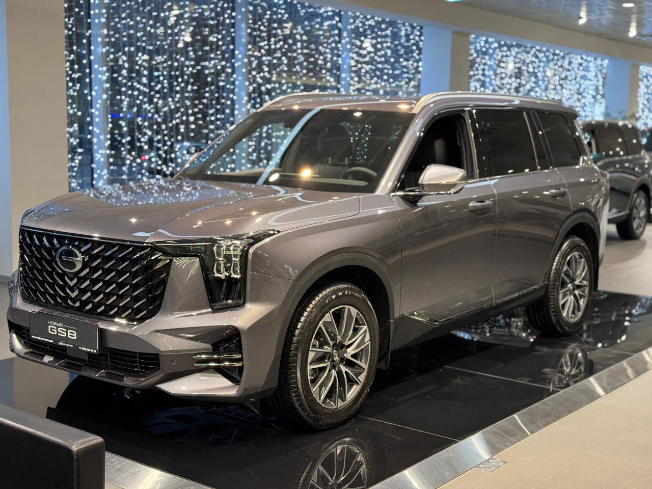 Автомобиль GAC GS8 II поколение 2.0 AT 4WD (231 л.с.) GL (5 мест) Серый 2025 
