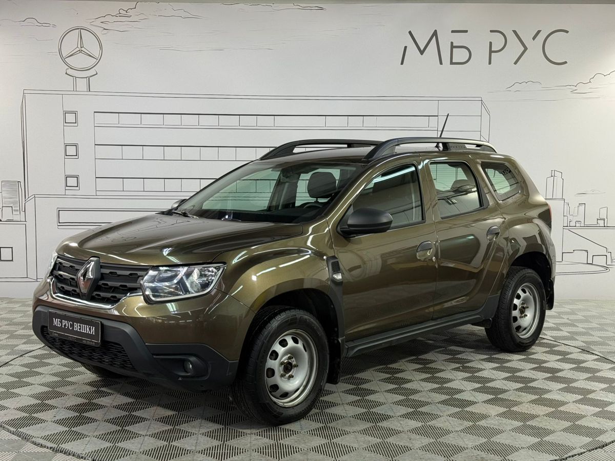 Автомобиль Renault Duster II поколение 1.6 MT 4WD (117 л.с.) Life Коричневый 2021 с пробегом 47 852 км