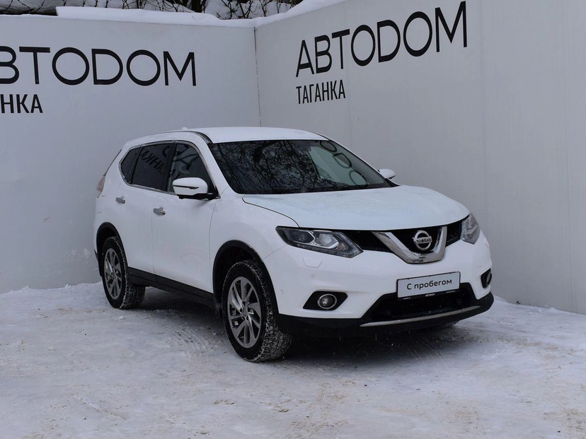 Автомобиль Nissan X-Trail III поколение (T32) 2.0 CVT 4WD (144 л.с.) LE+ Белый 2018 с пробегом 154 630 км
