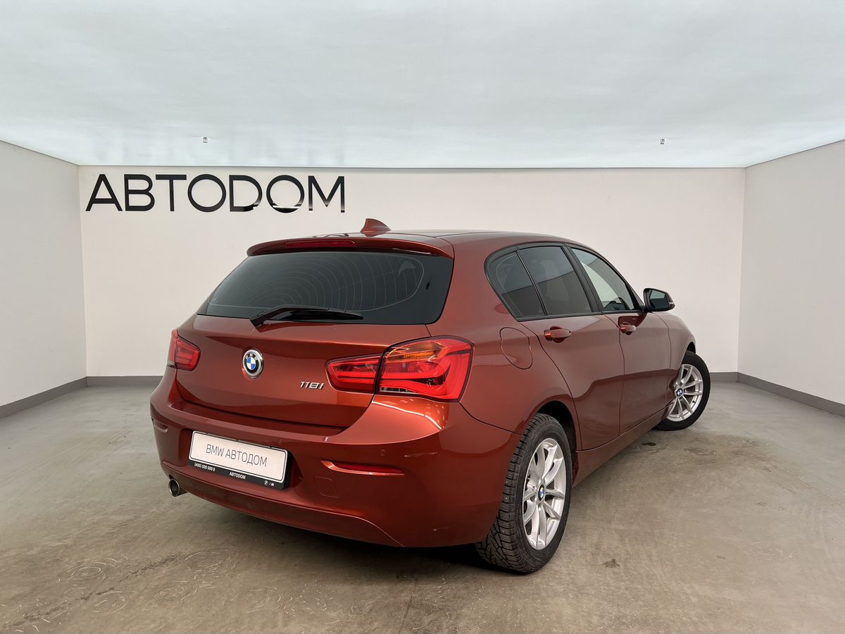 Автомобиль BMW 1 серии II (F20/F21) [2-й рестайлинг] 118 1.5 AT (136 л.с.) Special Edition Оранжевый 2018 с пробегом 60 263 км