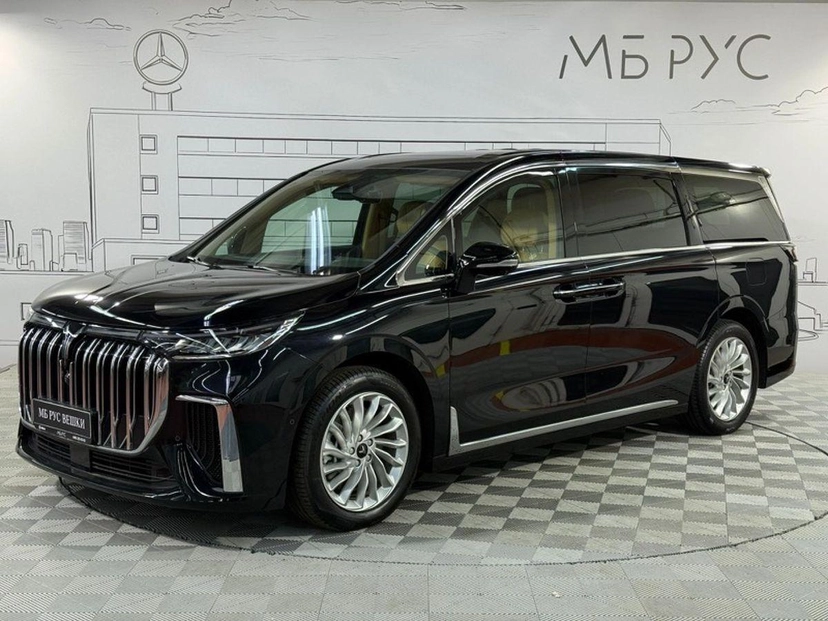 Автомобиль Voyah Dream I поколение 1.5hyb AT 4WD (422 л.с.) Premium Чёрный 2023 с пробегом 74 км
