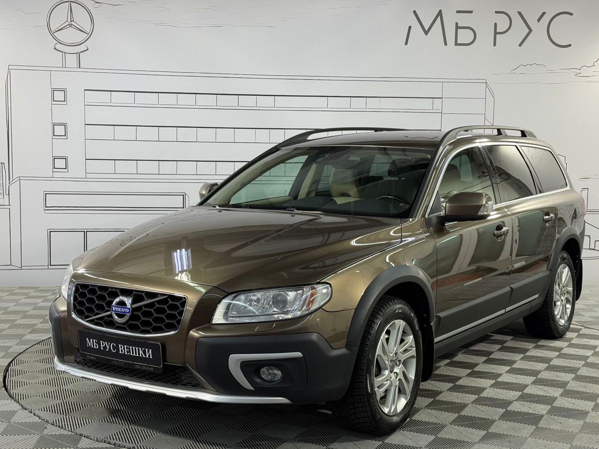 Автомобиль Volvo XC70 II [рестайлинг] 2.4d AT 4WD (181 л.с.) Summum Коричневый 2015 с пробегом 116 040 км
