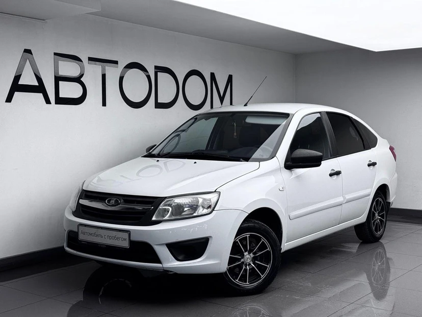 Lada (ВАЗ) Granta I поколение 1.6 MT (87 л.с.) Standard 21911-50-710 Белый 2017 с пробегом 101 974 км