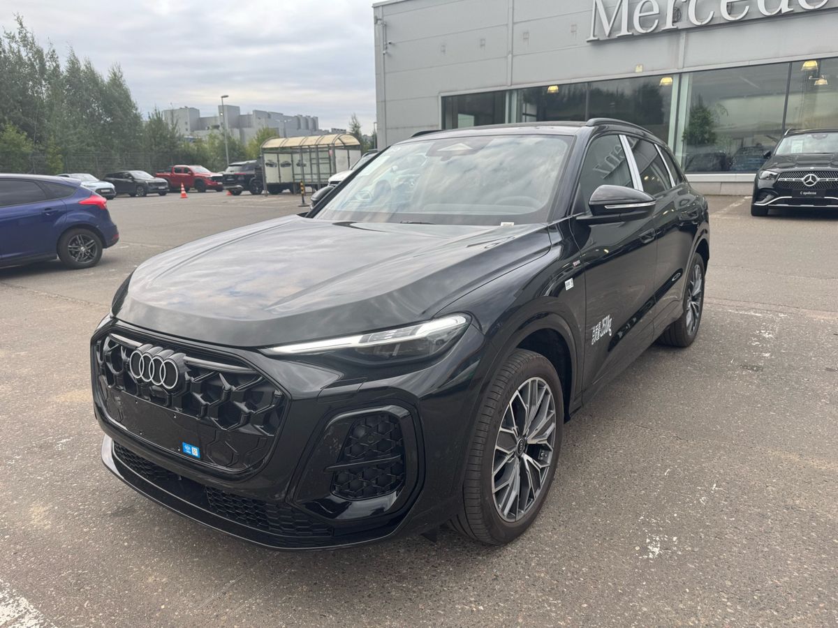 Audi Q5 III поколение (GU) 2.0 AMT 4WD (204 л.с.) Exclusive Чёрный 2026 с пробегом 56 км