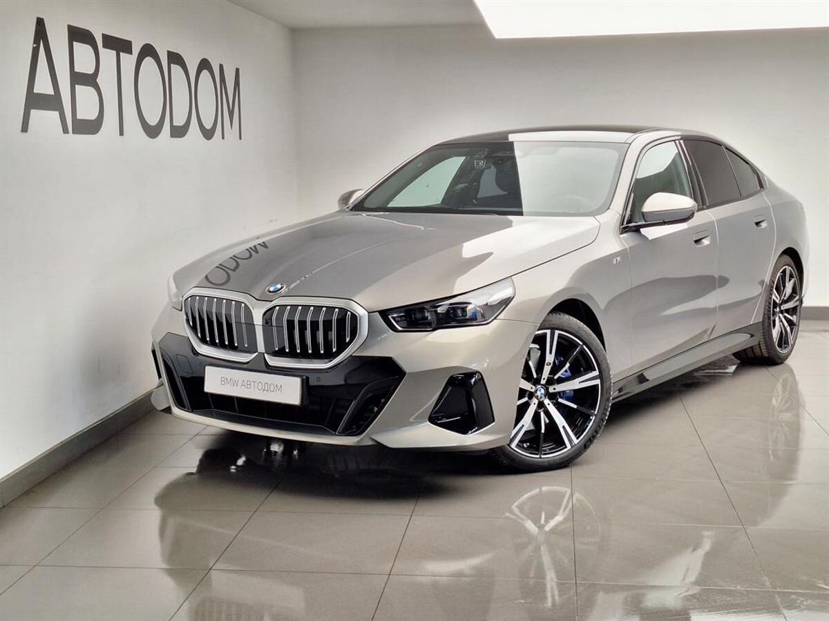 Автомобиль BMW 5 серии VIII поколение (G60) 2.0 AT 4WD (258 л.с.) Sport Бежевый 2025 с пробегом 1 850 км