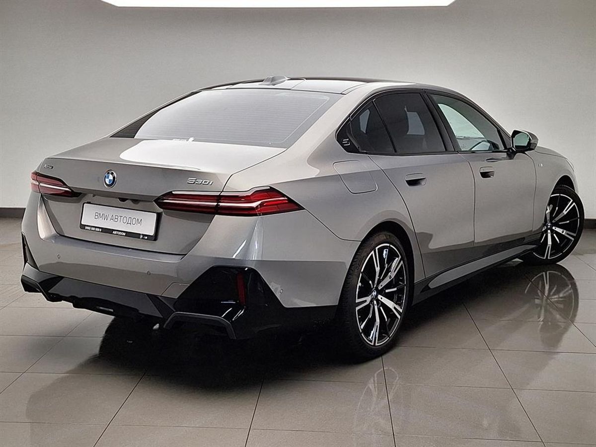 Автомобиль BMW 5 серии VIII поколение (G60) 2.0 AT 4WD (258 л.с.) Sport Бежевый 2025 с пробегом 1 850 км