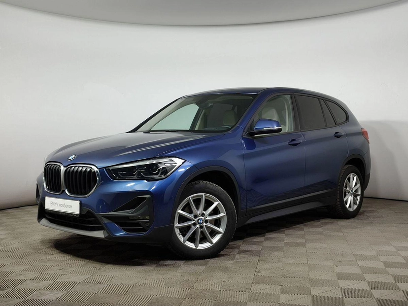 Автомобиль BMW X1 II (F48) [рестайлинг] 1.5 AMT (140 л.с.) SE Синий 2020 с пробегом 97 606 км