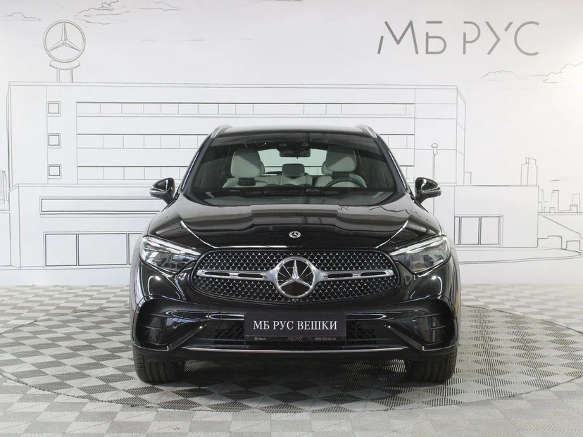 Автомобиль Mercedes-Benz GLC II поколение (X254) 2.0 AT 4Matic (258 л.с.) Base Чёрный 2025 с пробегом 20 км