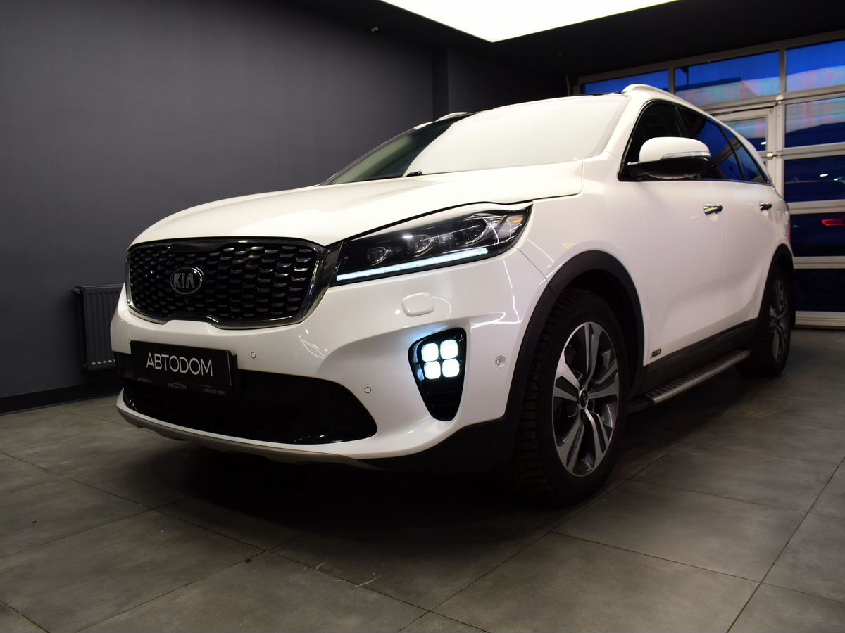 Автомобиль Kia Sorento III [рестайлинг] 2.2d AT 4WD (200 л.с.) GT Line Белый 2018 с пробегом 128 869 км