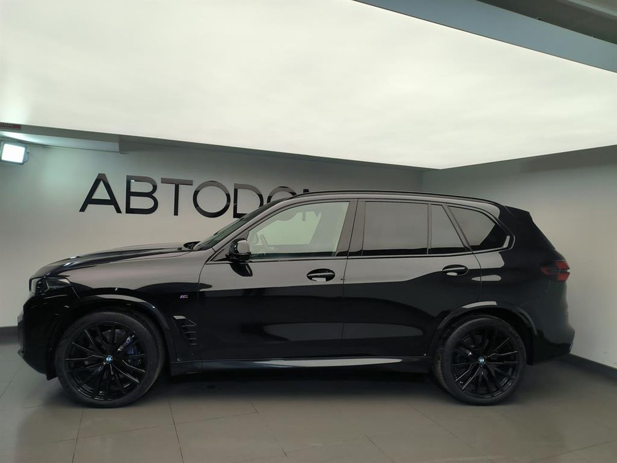 Автомобиль BMW X5 IV (G05) [рестайлинг] 3.0d AT 4WD (340 л.с.) M Sport Pro Чёрный 2025 