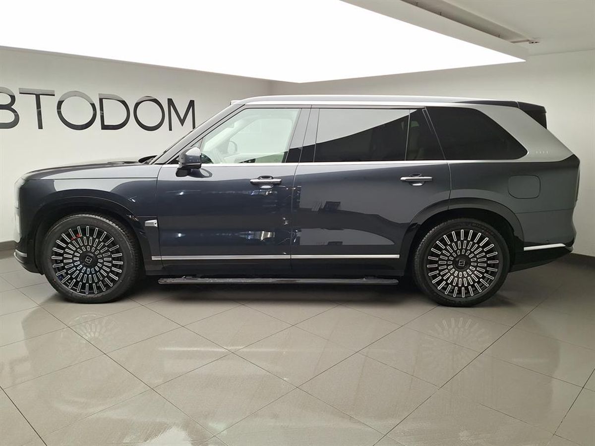 Автомобиль ZEEKR 9X I поколение 70 kWh 2.0hyb AT 4WD (898 л.с.) Ultra Серый 2025 