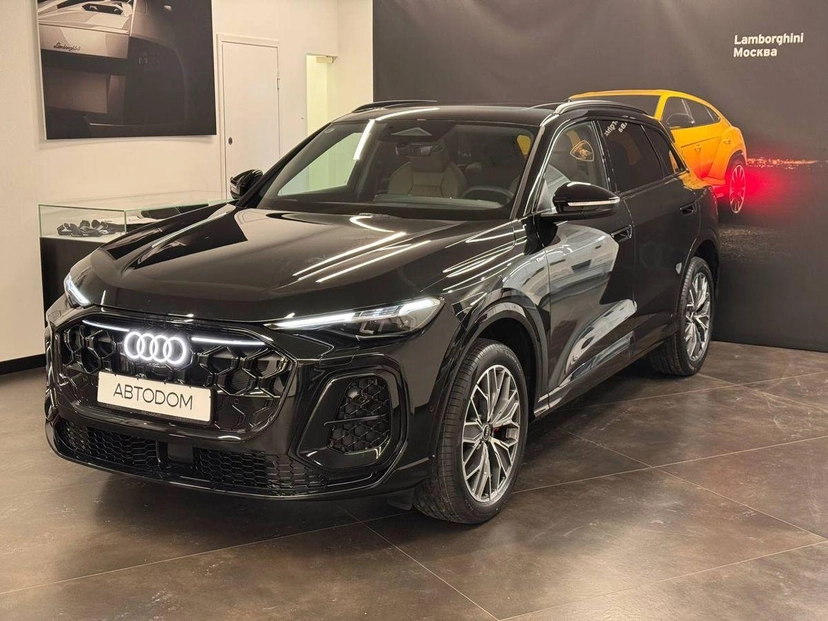 Автомобиль Audi Q5 III поколение 2.0 AMT 4WD (204 л.с.) Luxury Чёрный 2025 с пробегом 10 км