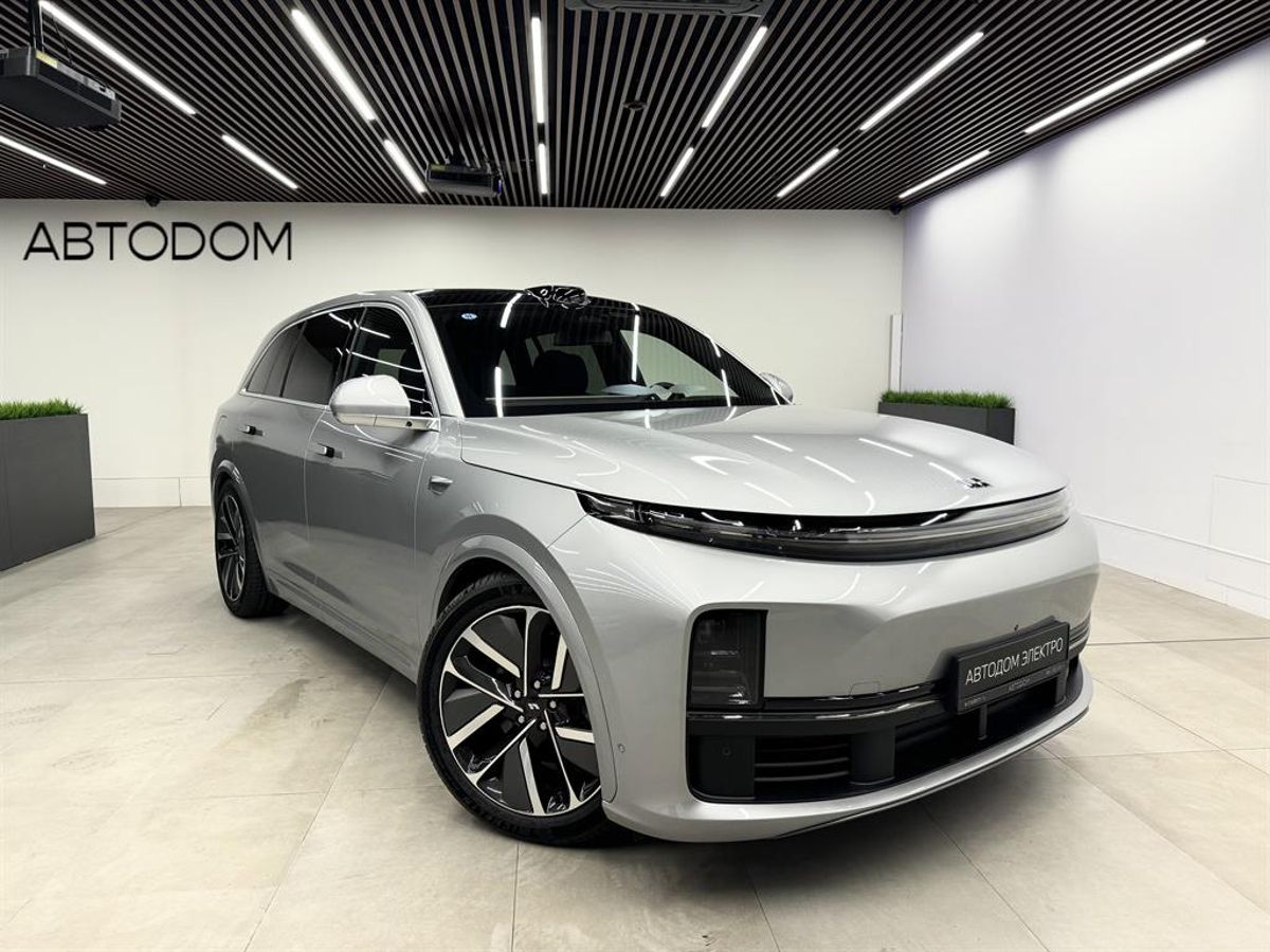 Автомобиль LiXiang L7 I [рестайлинг] 52.3 kWh 1.5hyb AT 4WD (449 л.с.) Ultra Серебристый 2025 