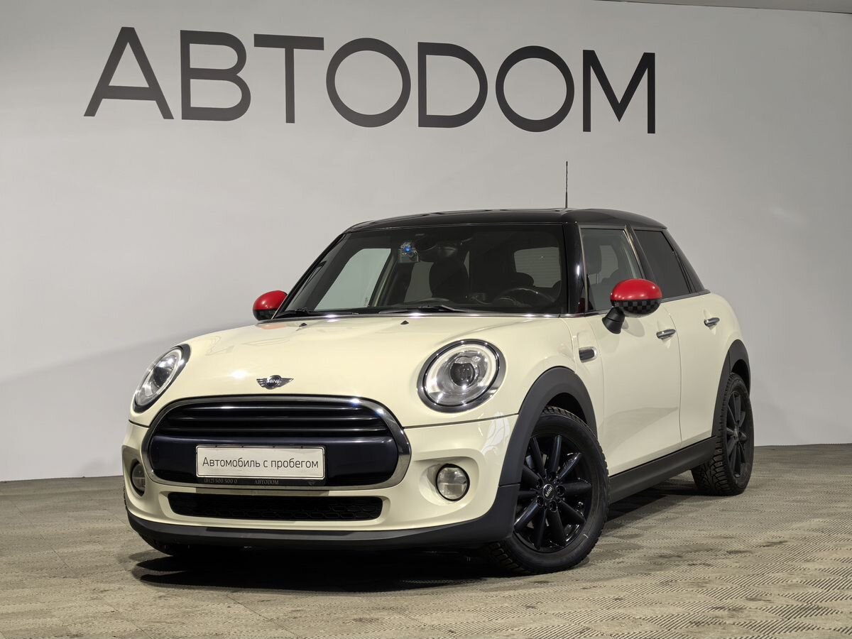 Автомобиль MINI Hatch III поколение (F55/F56) Cooper 1.5 AT (136 л.с.) Cooper Белый 2017 с пробегом 75 693 км