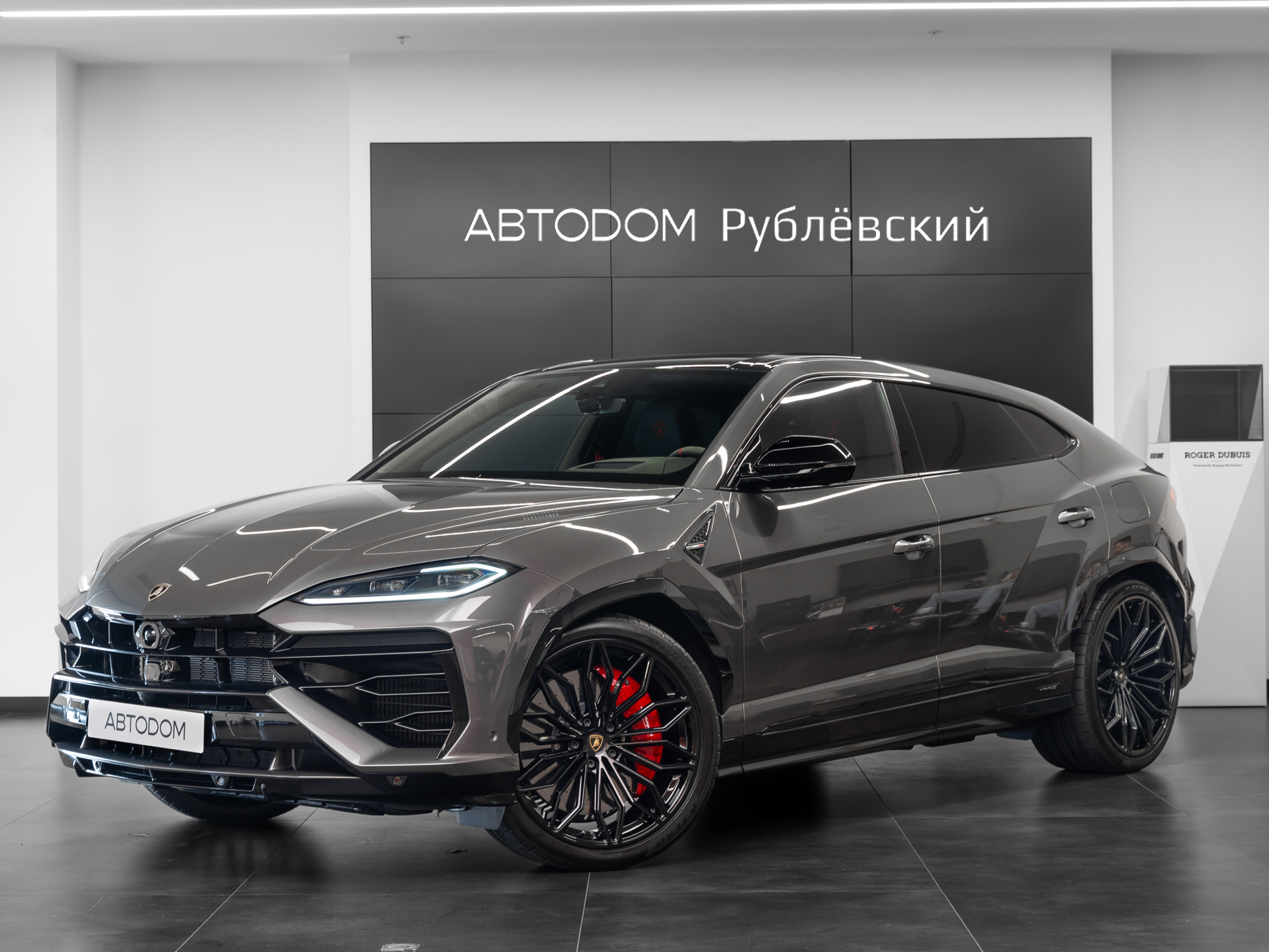 Автомобиль Lamborghini Urus I [рестайлинг] 4.0hyb AT 4WD (800 л.с.) SE Серый 2025 с пробегом 90 км