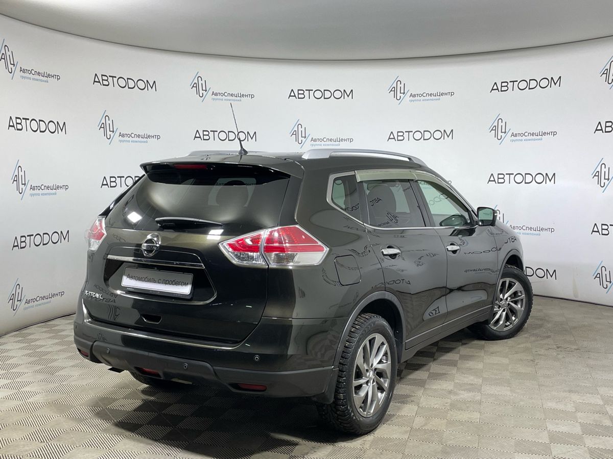 Автомобиль Nissan X-Trail III поколение (T32) 2.0 CVT 4WD (144 л.с.) LE Top Зелёный 2016 с пробегом 176 394 км