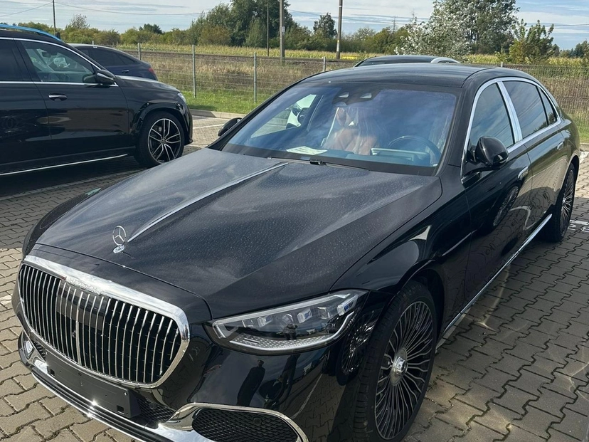 Автомобиль Mercedes-Benz Maybach S-Класс II поколение (Z223) 580 4.0 AT 4Matic (503 л.с.) Base Чёрный 2025