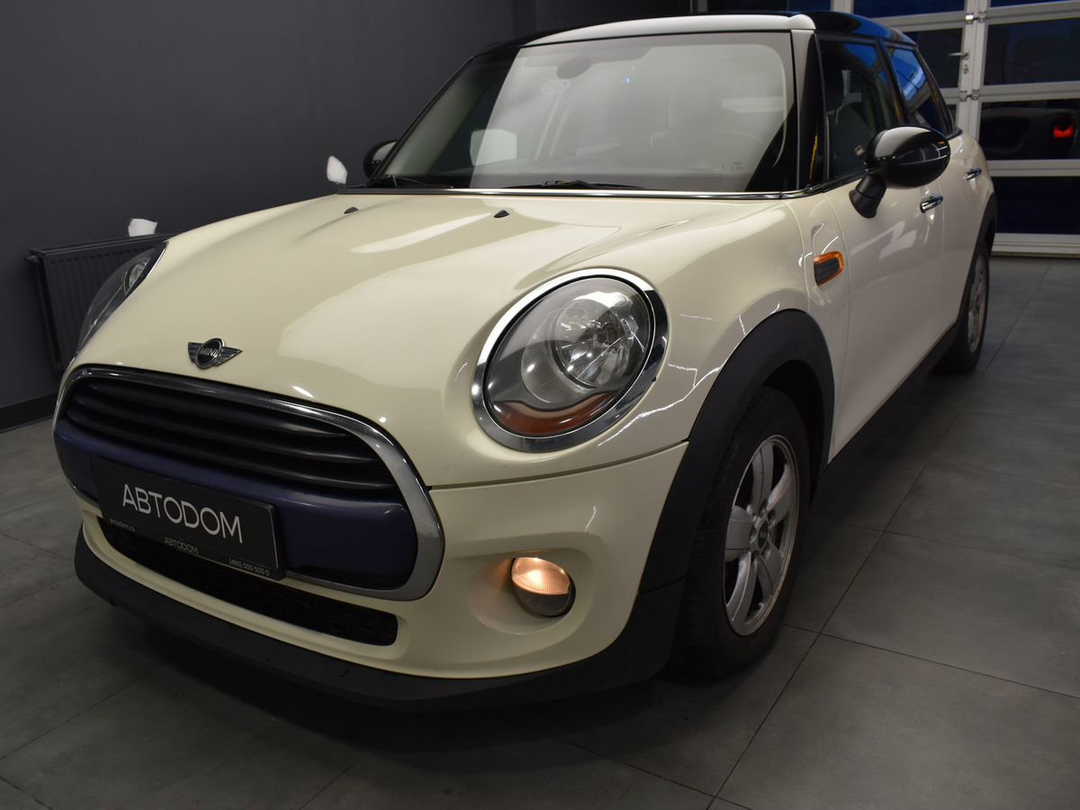 MINI Hatch III поколение (F55/F56) Cooper 1.5 AT (136 л.с.) Cooper Белый 2016 с пробегом 167 000 км