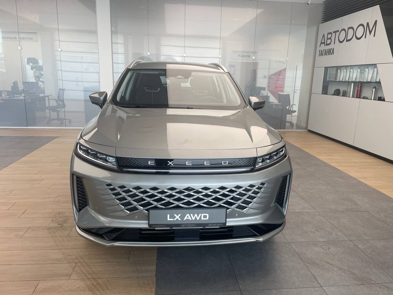 Автомобиль EXEED LX I [2-й рестайлинг] 1.6 AMT 4WD (150 л.с.) Premium Серебристый 2024 