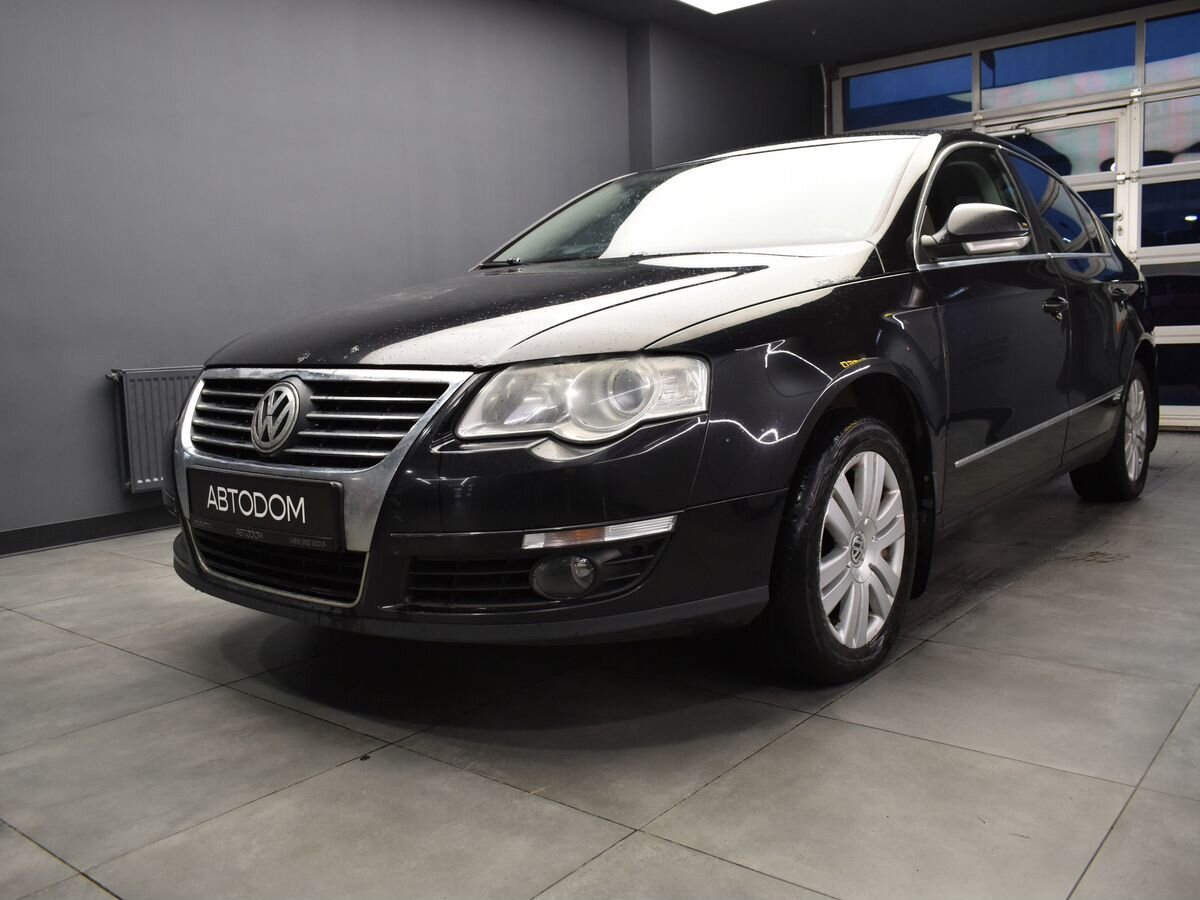 Автомобиль Volkswagen Passat VI поколение (B6) 1.8 MT (160 л.с.) Base Чёрный 2008 с пробегом 189 800 км